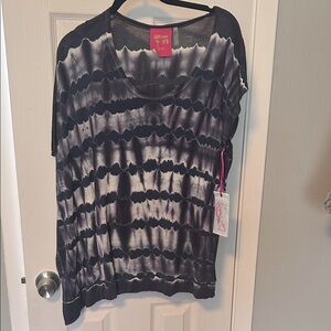NWT Funky Tie-Dye Neck Top - INDIGO & White